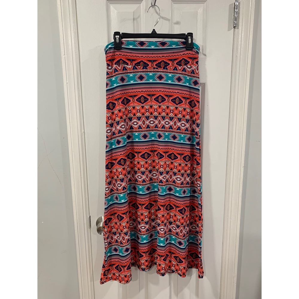 Soft and cute Coral maxi skirt size xl/xxl